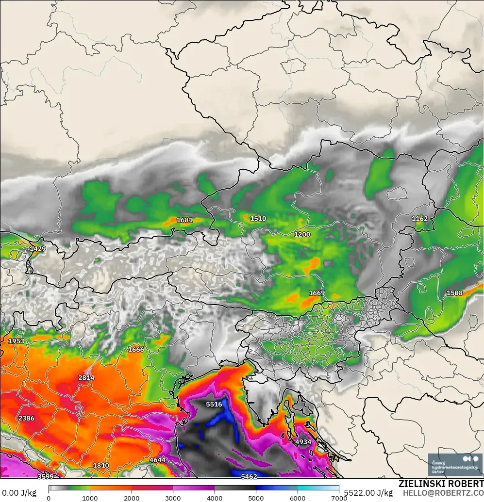 ALADIN CZ 2.3 km model - Austria, CAPE